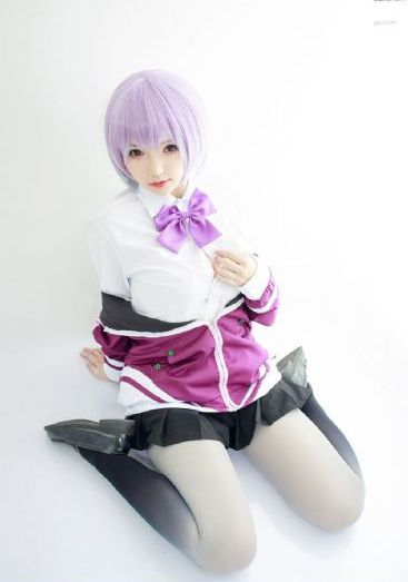 强袭魔女