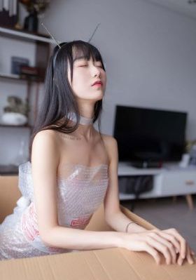 三级做爰蜜桃成熟时电影卿本佳人